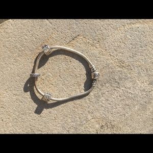 Pandora bracelet with two stoppers and one spacer